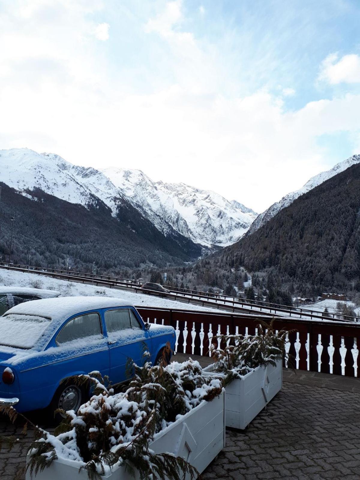 Hotel Veduta Dell'Adamello Temù المظهر الخارجي الصورة