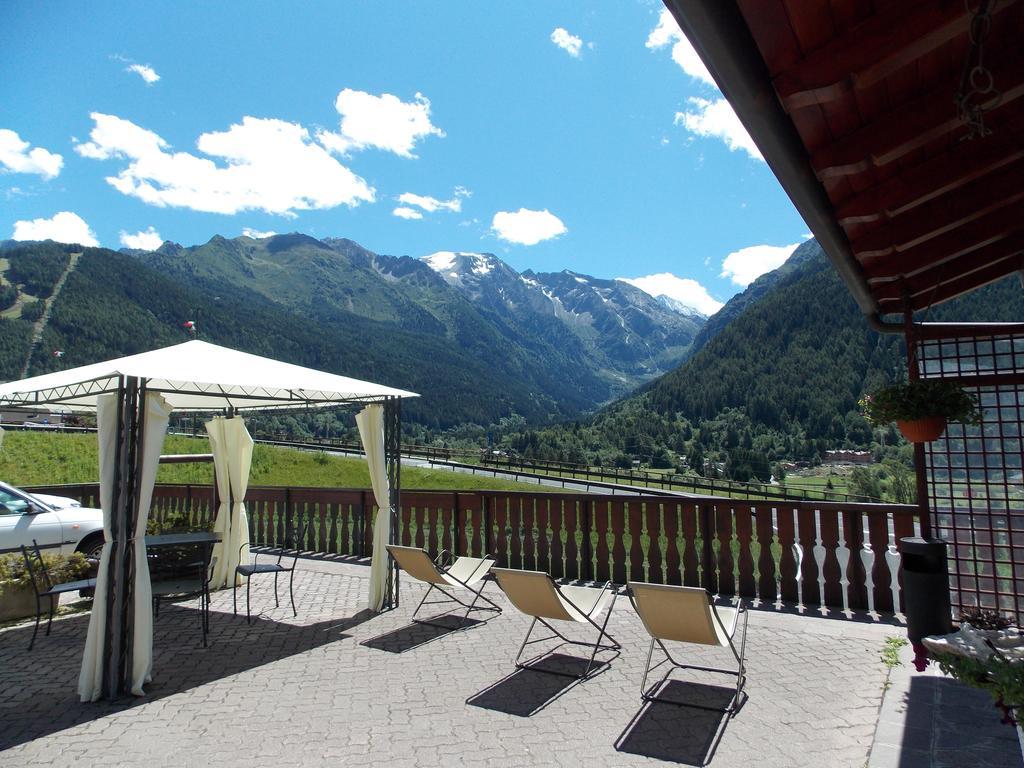 Hotel Veduta Dell'Adamello Temù المظهر الخارجي الصورة