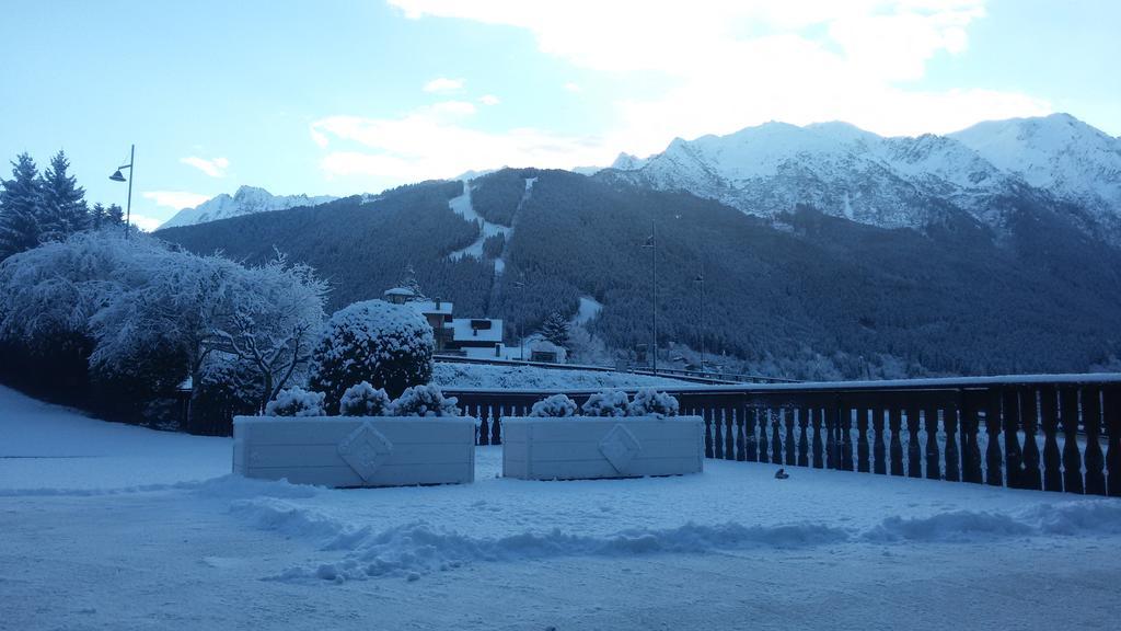 Hotel Veduta Dell'Adamello Temù المظهر الخارجي الصورة
