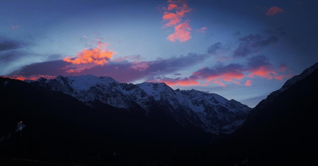 Hotel Veduta Dell'Adamello Temù المظهر الخارجي الصورة
